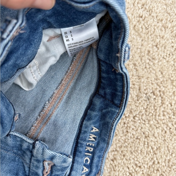 American Eagle women’s Jean shorts size 0. - Picture 3 of 3